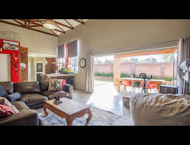 3 BEDROOM PROPERTY TO RENT IN ELDO LAKES ESTATE
